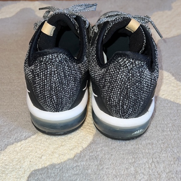 Nike Air Max - Picture 5 of 6
